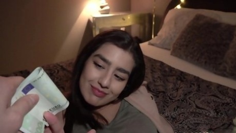 Teenager enjoys the smell of cash and the taste of dick