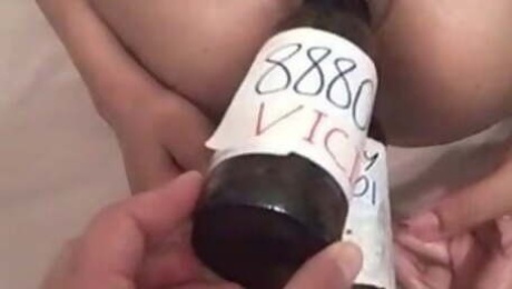 PUSSY PLAY WITH BOTTLES